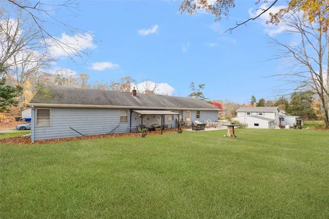 $330,000 | 19 Cedarcrest Drive, Preston, CT 06365