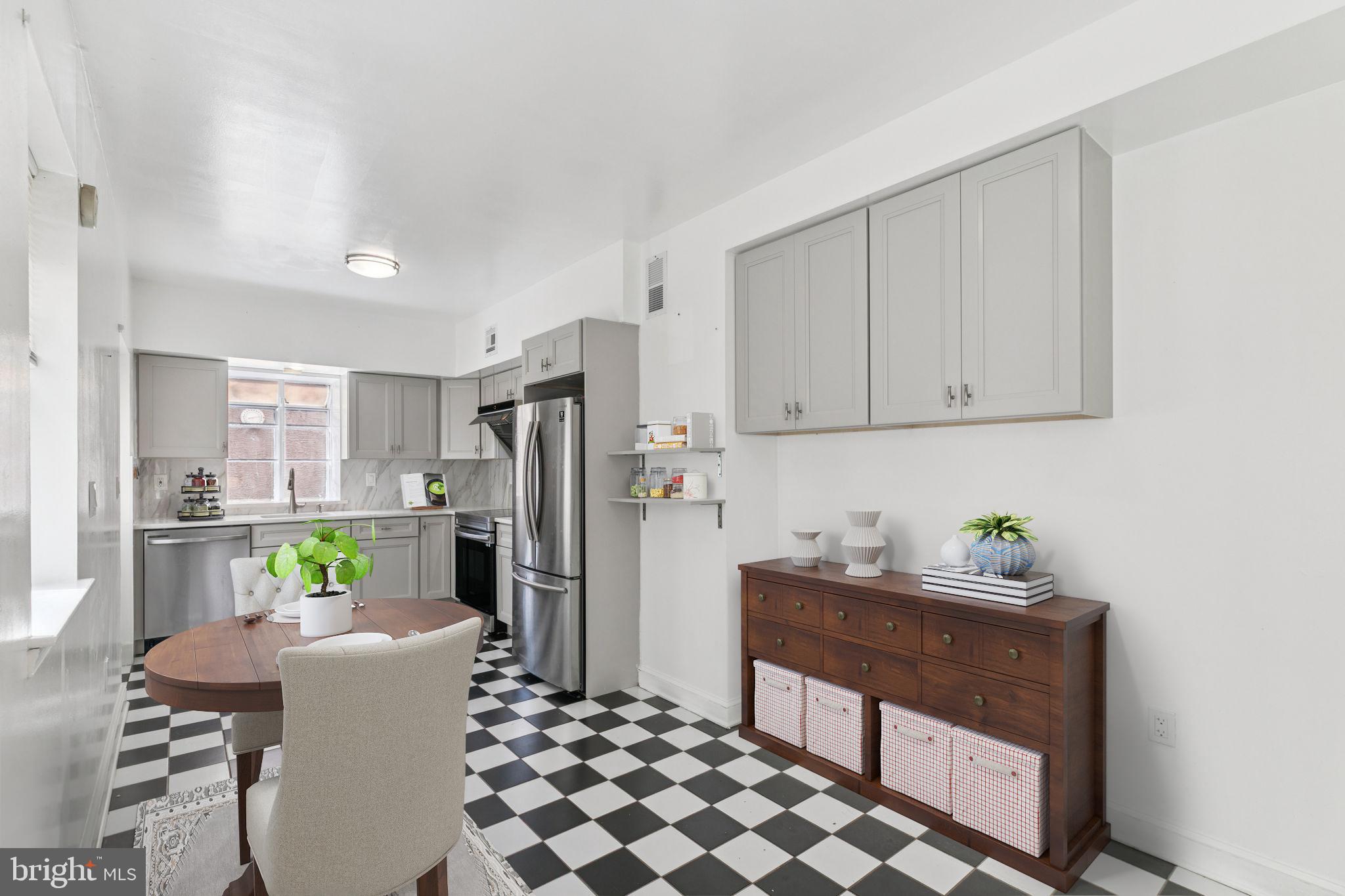 1006 South Front Street Philadelphia, PA 19147 - Photo 5 of 36 Kitchen (digitally staged)