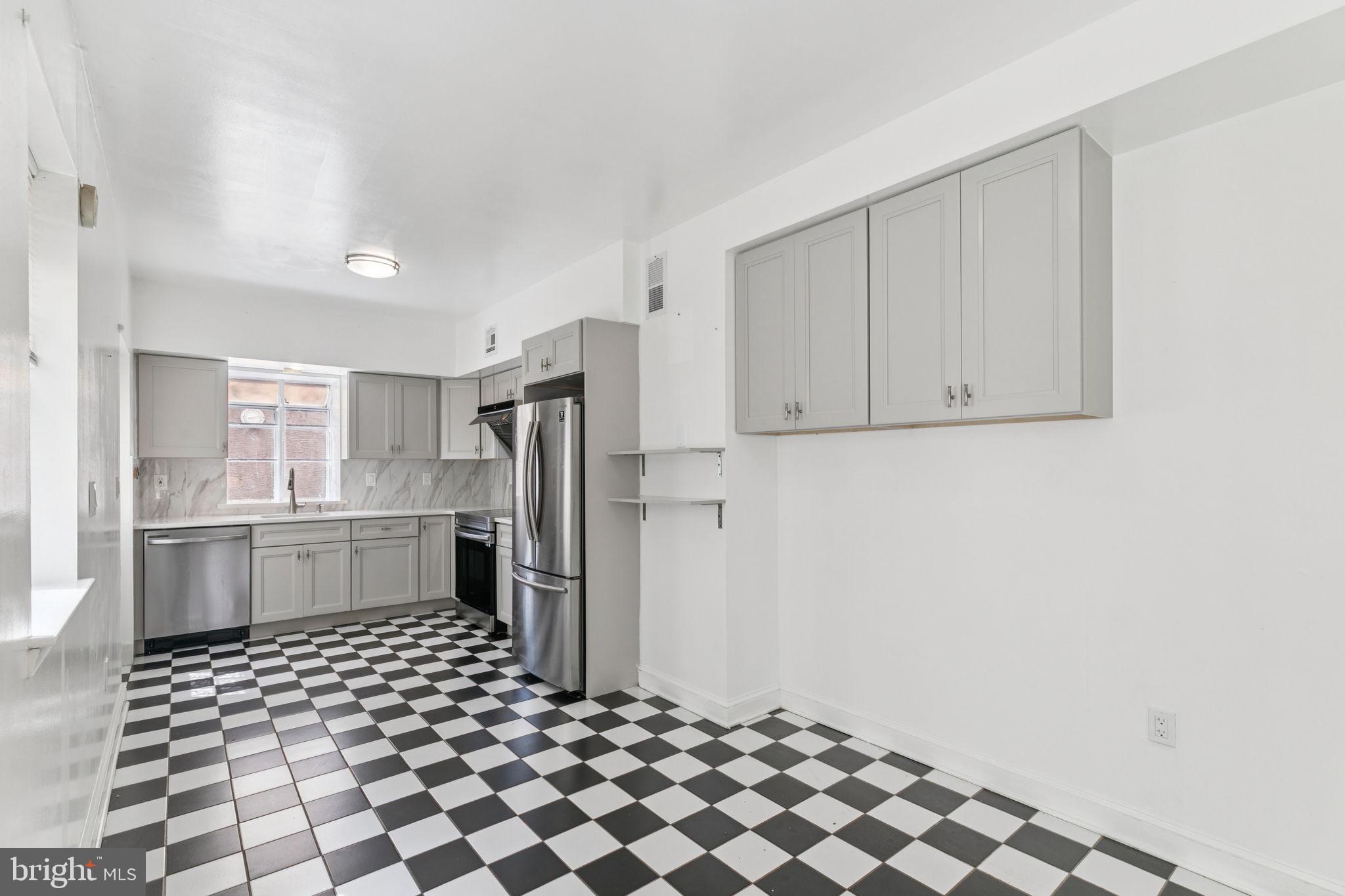 1006 South Front Street Philadelphia, PA 19147 - Photo 6 of 36