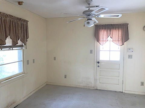 2400 Midland Park Road Charleston, SC 29406 - Photo 4 of 8 Dinette area
