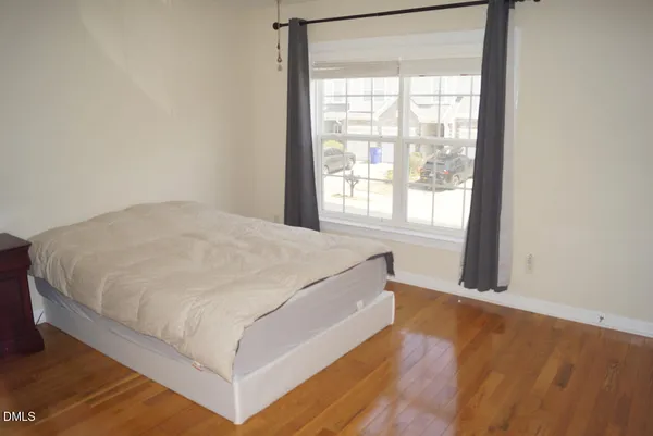 $450,000 | 606 Bartlett Circle, Hillsborough, NC 27278