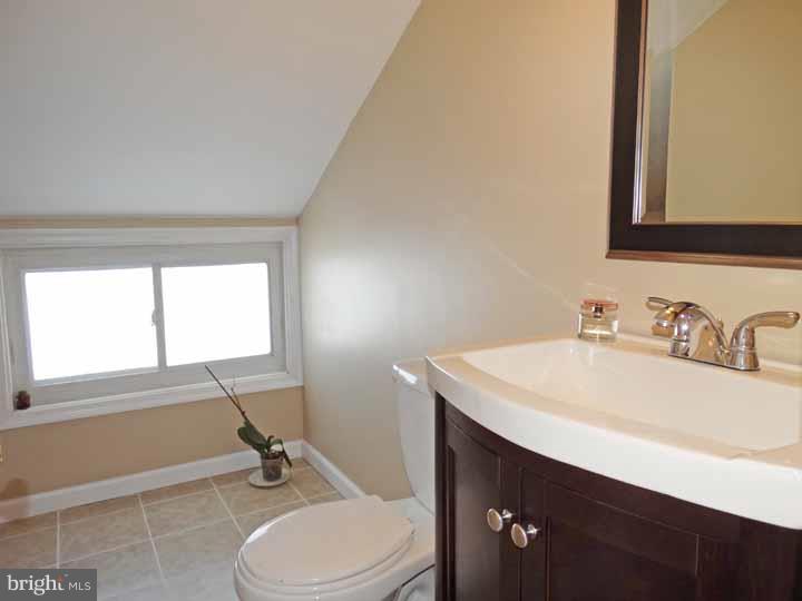 140 Idlewild Road Levittown, PA 19057 - Photo 18 of 20 Master Bathroom