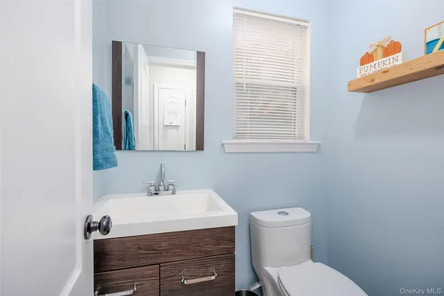 $539,999 | 5 Baker Road, Mastic Beach, NY 11951