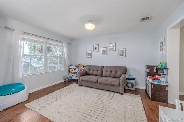 $539,999 | 5 Baker Road, Mastic Beach, NY 11951