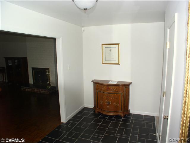 10930 Pegwell Drive Midlothian, VA 23113 - Photo 4 of 12