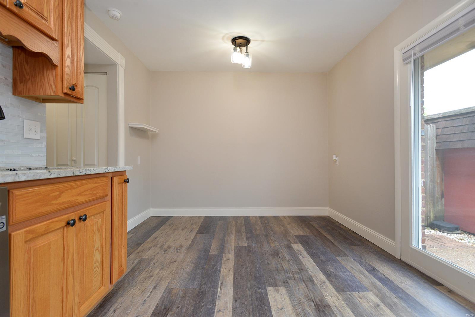 4210 Eiffel Drive St. Louis, MO 63125 - Photo 15 of 37