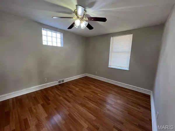 $1,295 | 1149 Watts Street, St. Louis, MO 63130