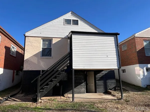 $1,295 | 1149 Watts Street, St. Louis, MO 63130