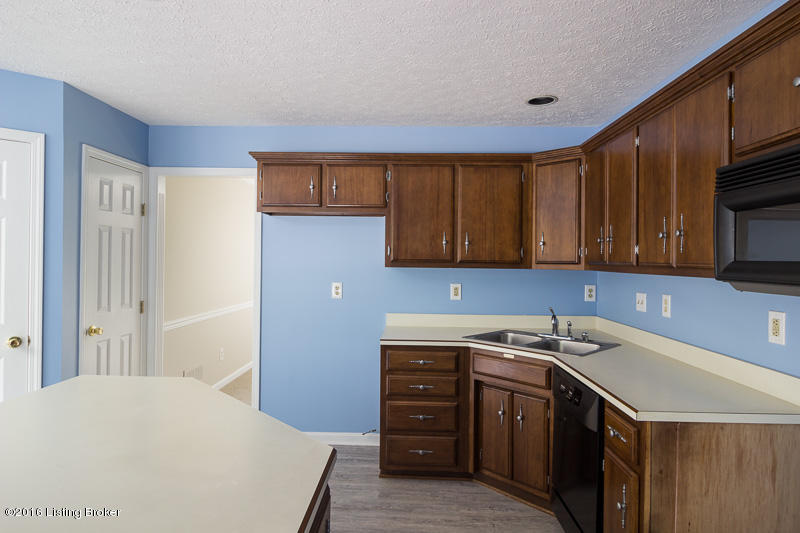 7715 Shaker Mill Road Louisville, KY 40220 - Photo 12 of 35 Kitchen