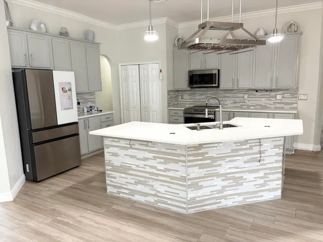 $3,400 | 2066 Southwest Savage Boulevard, Port St. Lucie, FL 34953