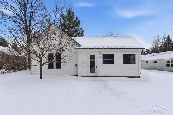 $199,900 | 240 North Burgess Street, West Branch, MI 48661