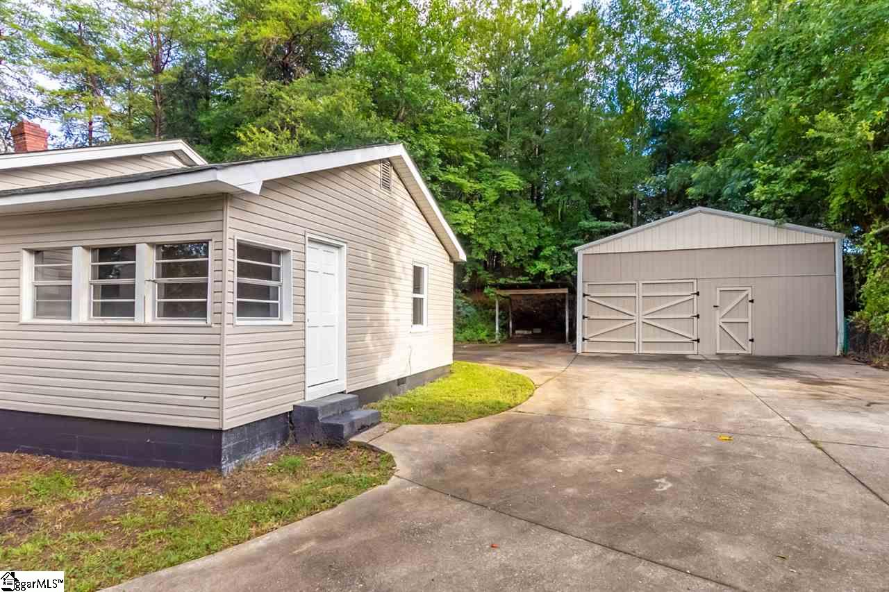 1535 Hunts Bridge Road Easley, SC 29640 - Photo 29 of 36