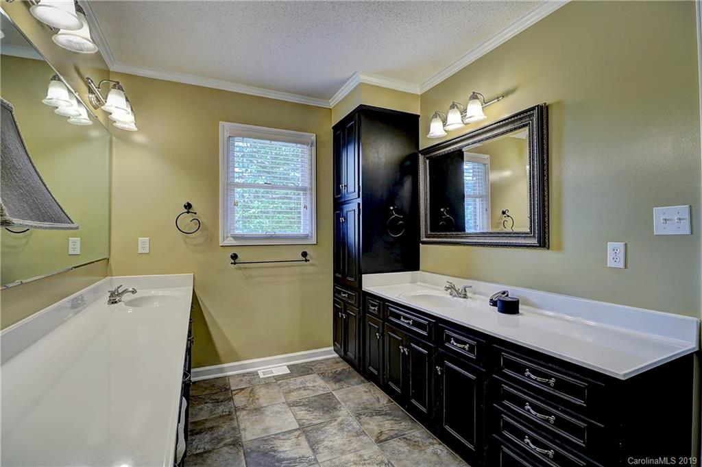 301 Roy Eaker Road Cherryville, NC 28021 - Photo 18 of 29