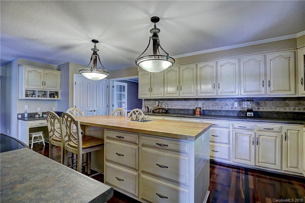 301 Roy Eaker Road Cherryville, NC 28021 - Photo 10 of 29