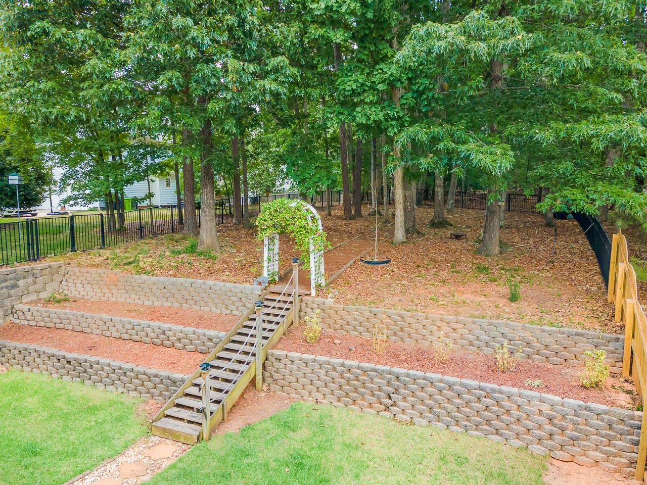 1605 October Road Raleigh, NC 27614 - Photo 6 of 31 Exterior Back