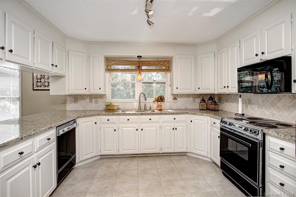 4018 Windward Drive Tega Cay, SC 29708 - Photo 7 of 24 Gallery Image 7