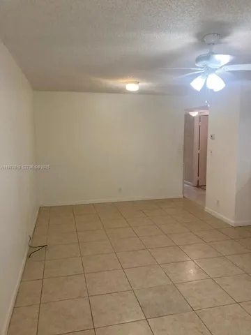 $1,875 | 5494 Courtyard Drive, Unit 5494, Margate, FL 33063