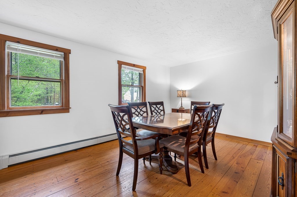 54 Number 10 Schoolhouse Road Charlton, MA 01507 - Photo 5 of 15 Gallery Image 5