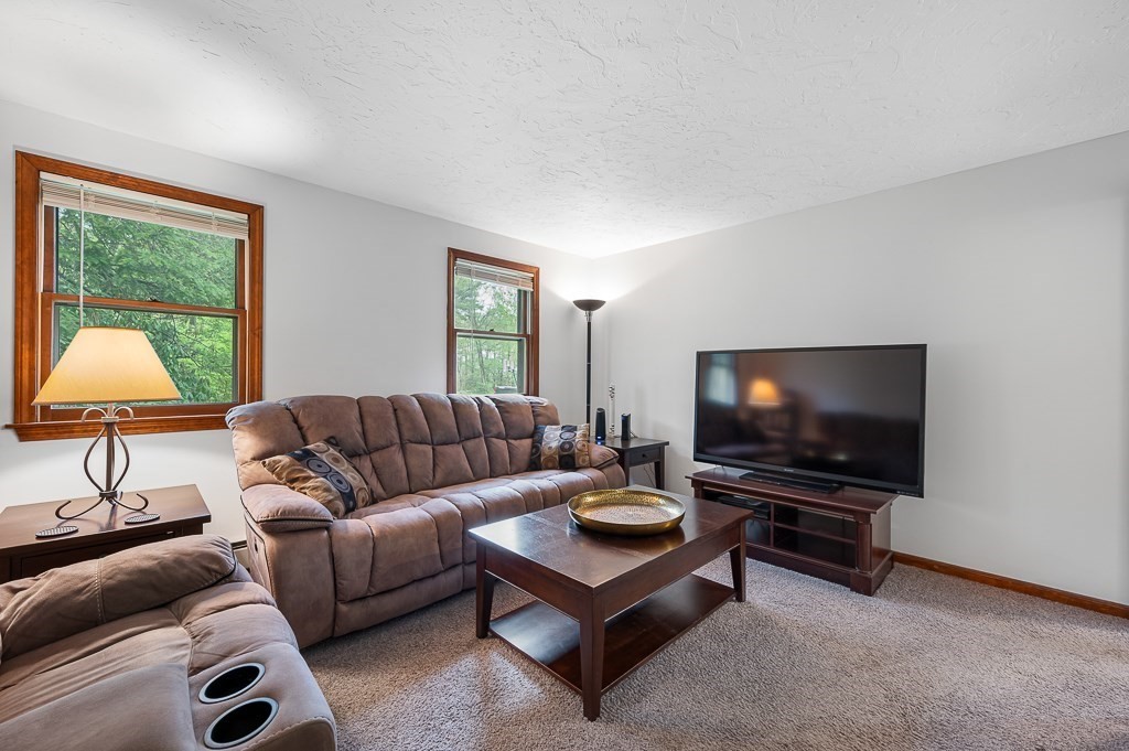 54 Number 10 Schoolhouse Road Charlton, MA 01507 - Photo 8 of 15 Gallery Image 8