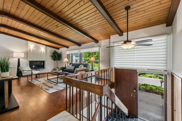 $585,000 | 4860 Kingsberry Lane, Minnetonka, MN 55345
