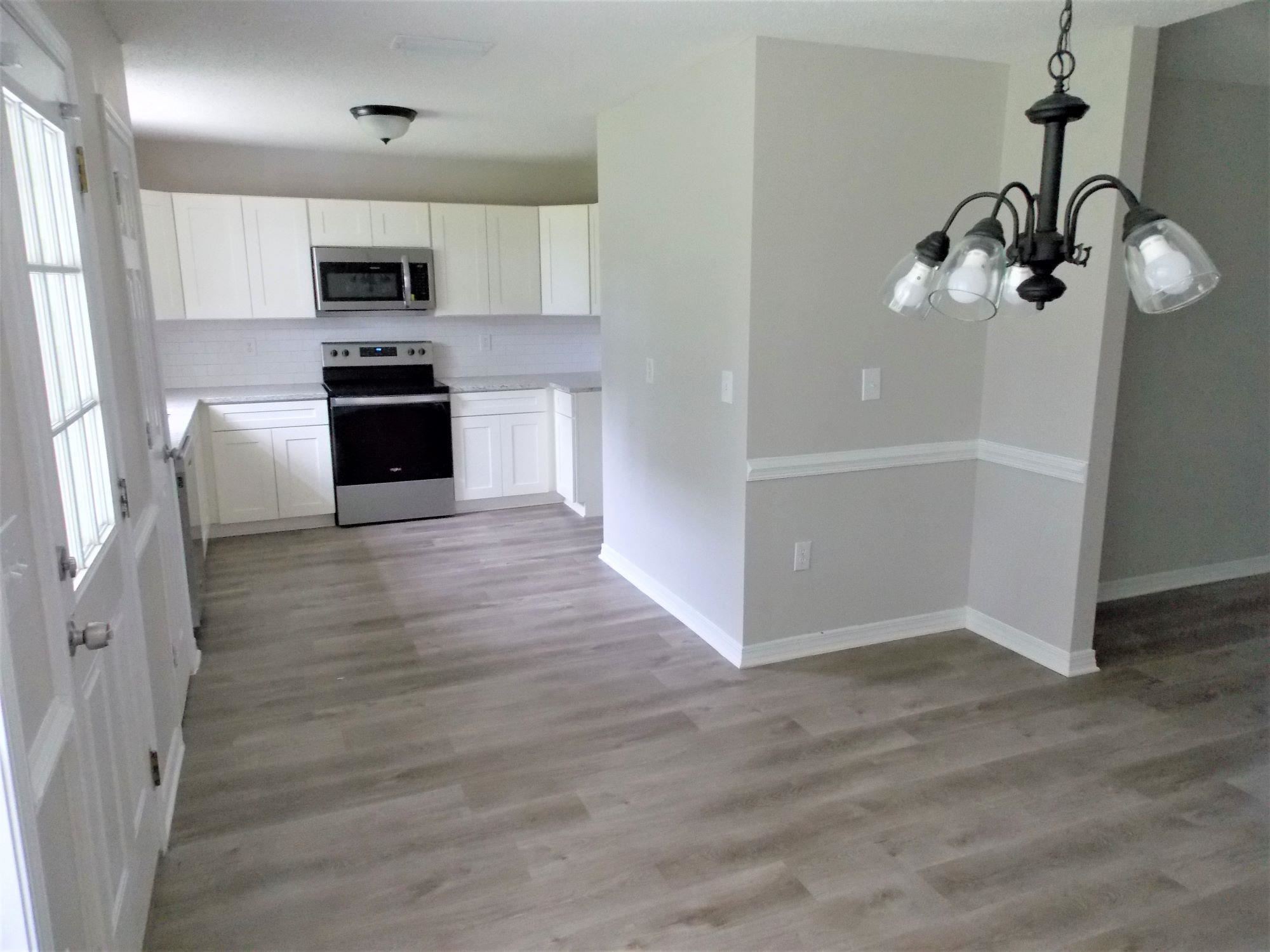 525 Hamilton Boulevard Foley, AL 36535 - Photo 11 of 28 Kitchen