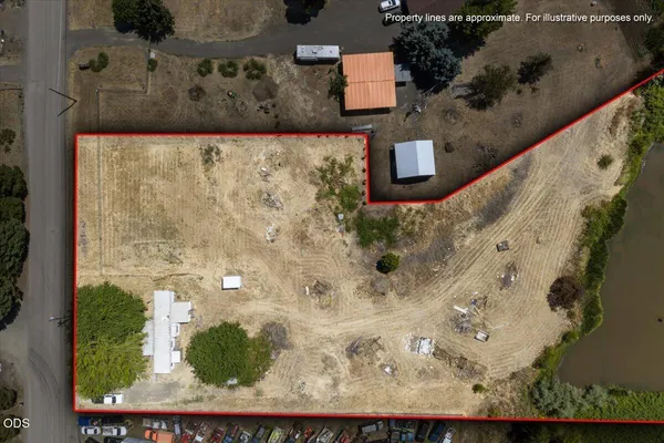 $319,900 | 2288 Gramercy Drive, White City, OR 97503