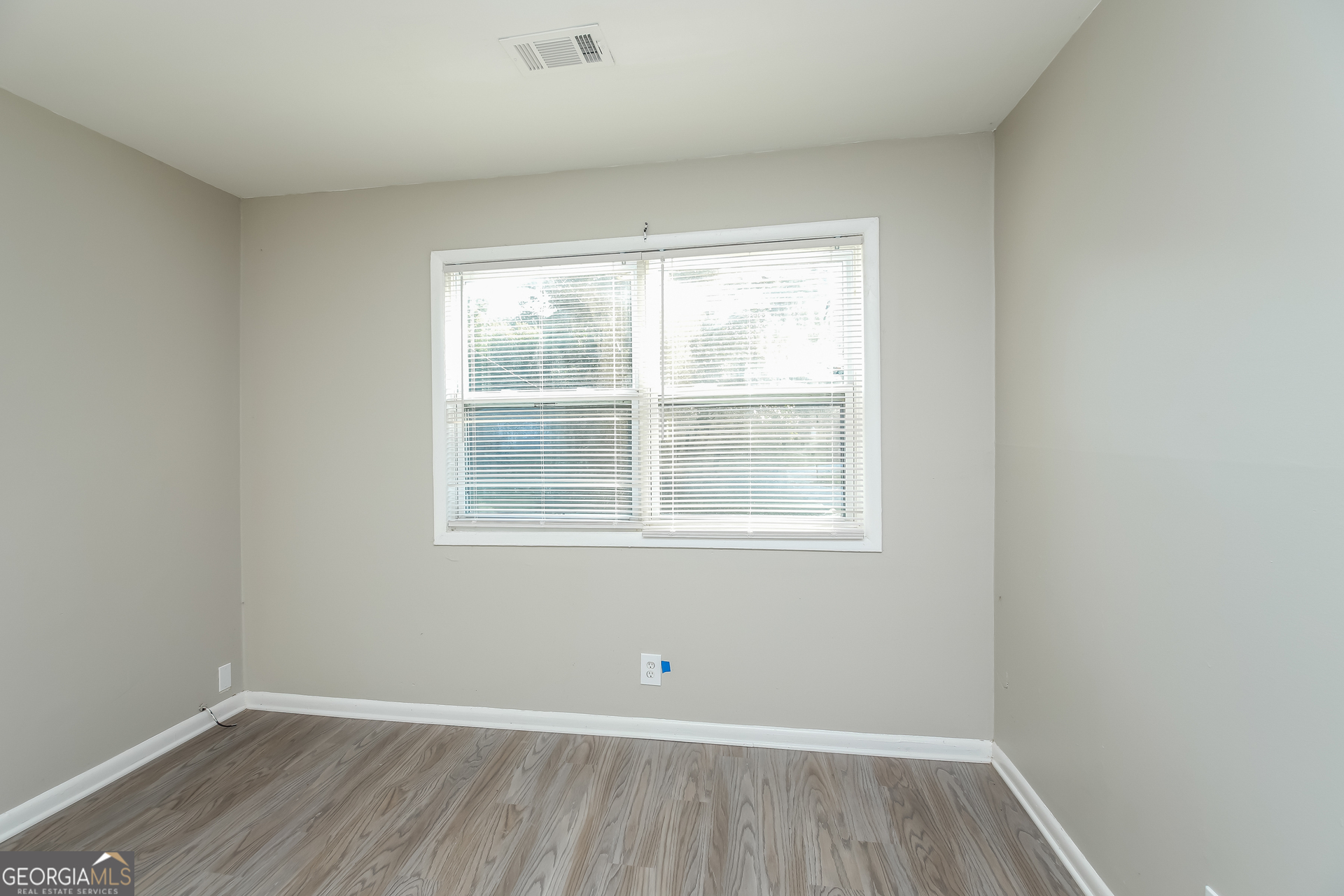 145 Clement Way Southwest Atlanta, GA 30331 - Photo 11 of 17