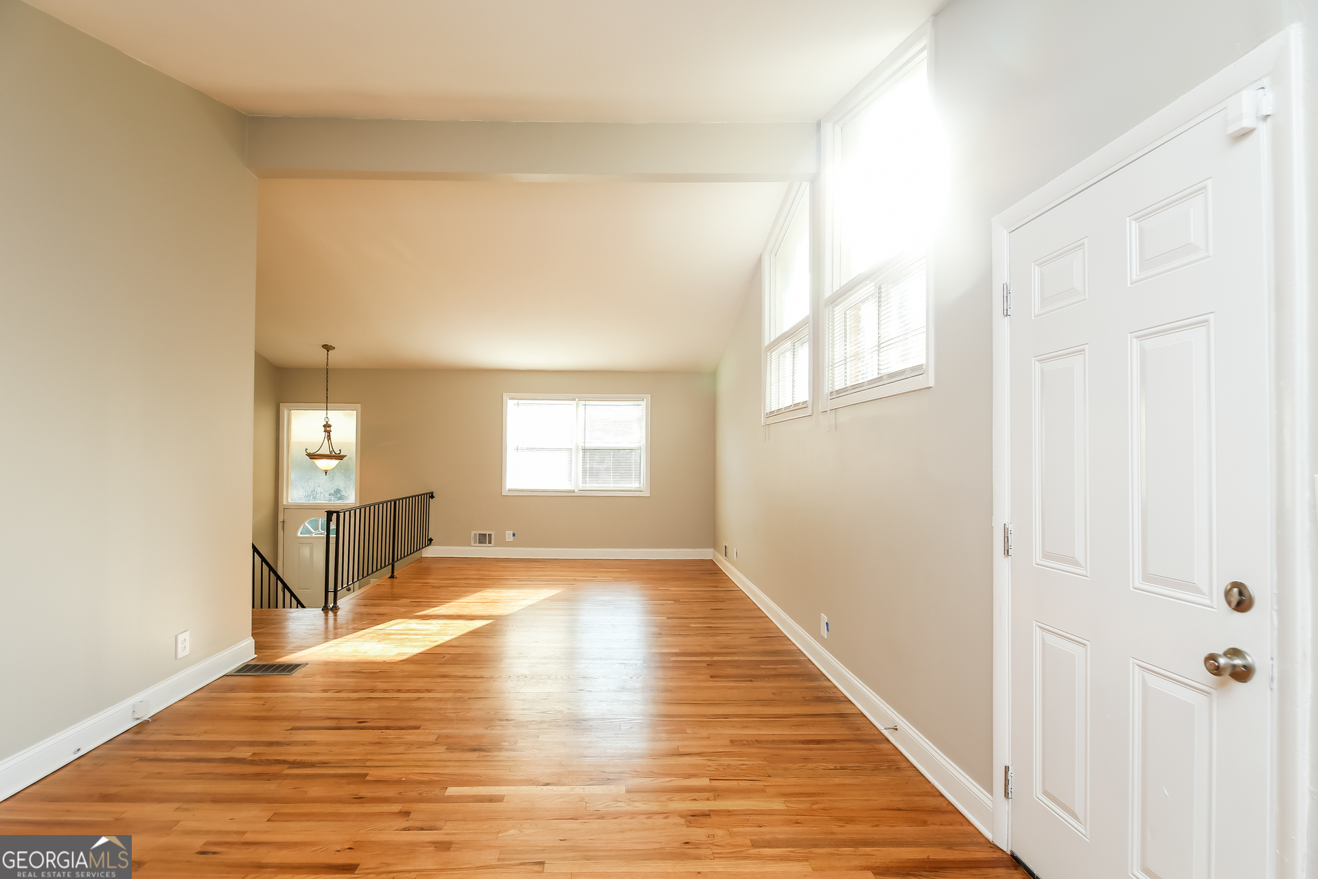 145 Clement Way Southwest Atlanta, GA 30331 - Photo 3 of 17