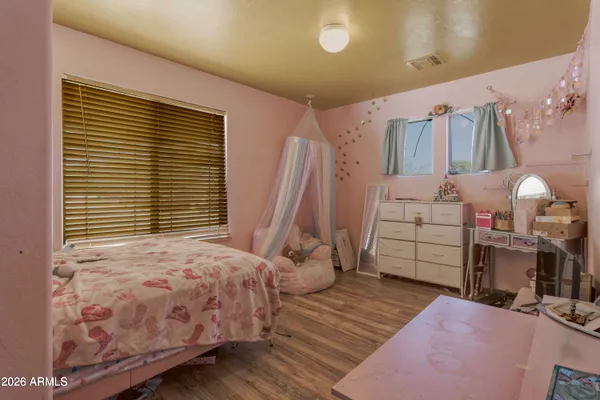 $425,000 | 2674 South Seton Avenue, Gilbert, AZ 85295