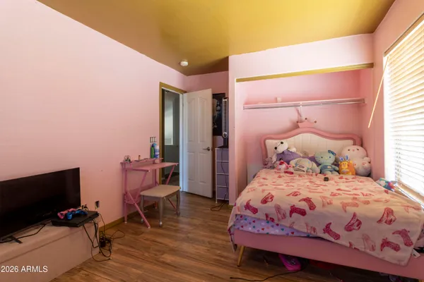 $425,000 | 2674 South Seton Avenue, Gilbert, AZ 85295