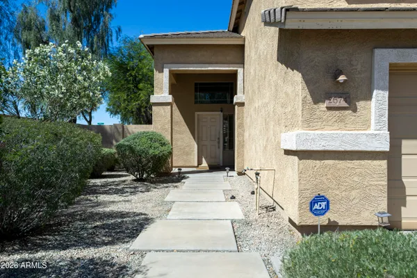 $425,000 | 2674 South Seton Avenue, Gilbert, AZ 85295