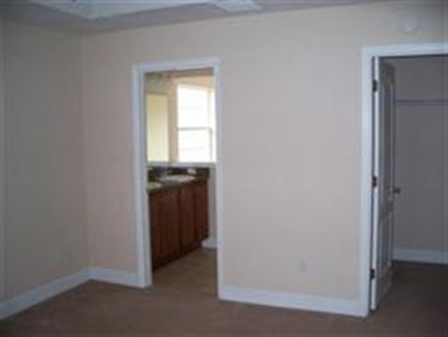 4259 Ridge Haven Road Tallahassee, FL 32305 - Photo 3 of 6
