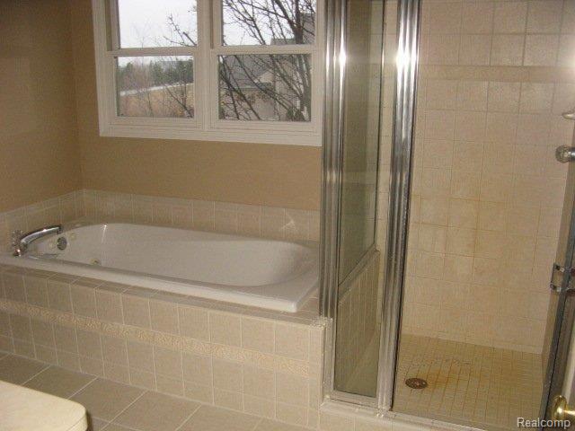 11219 Bayberry Drive Romeo, MI 48065 - Photo 7 of 14 18 Bath 2