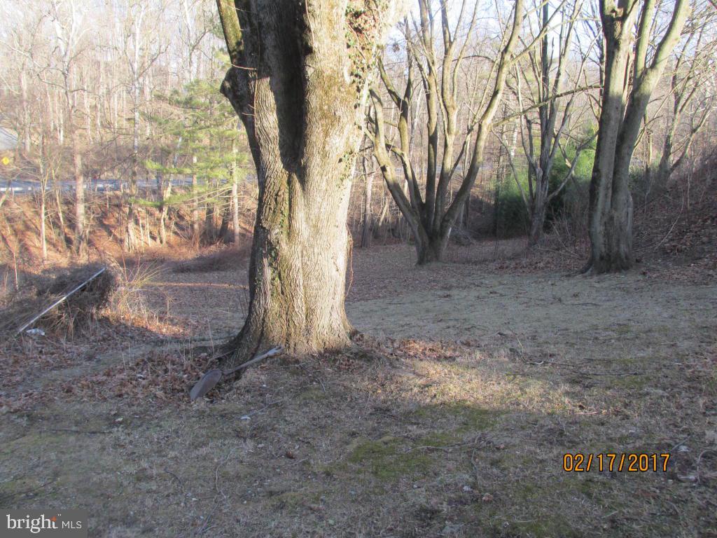 2117 Hollinger Road Lancaster, PA 17602 - Photo 7 of 43 Gallery Image 7