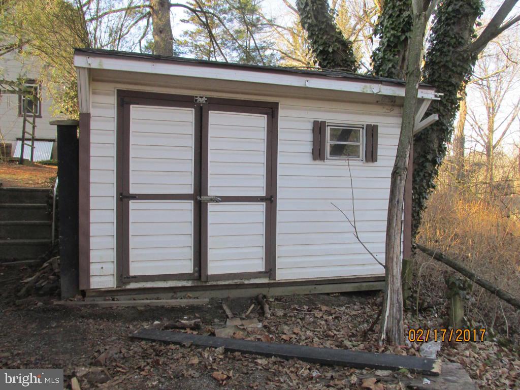 2117 Hollinger Road Lancaster, PA 17602 - Photo 10 of 43 Gallery Image 10