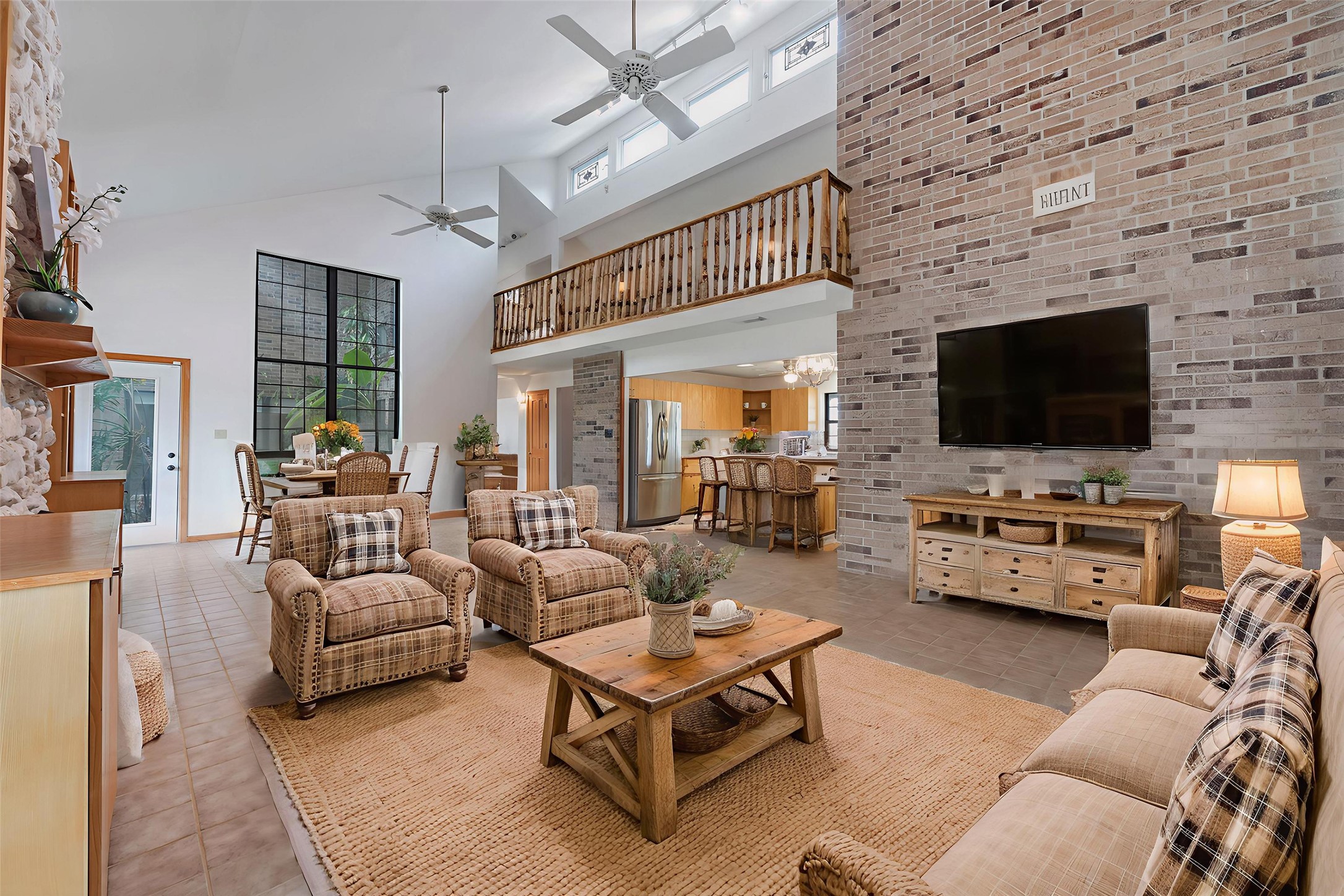 9811 Miner Road Highlands, TX 77562 - Photo 12 of 50 Living Room