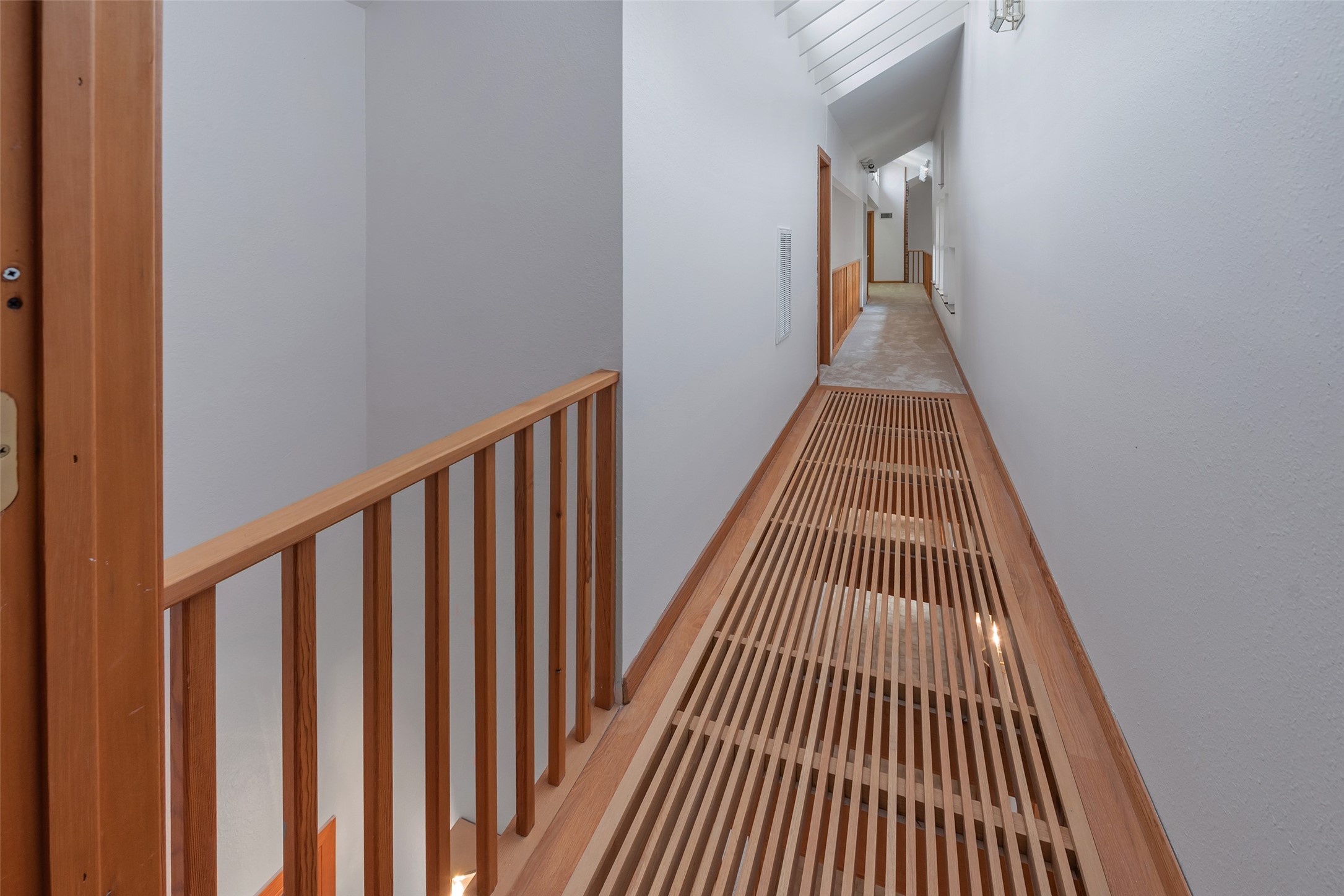 9811 Miner Road Highlands, TX 77562 - Photo 28 of 50 2nd Floor Hallway