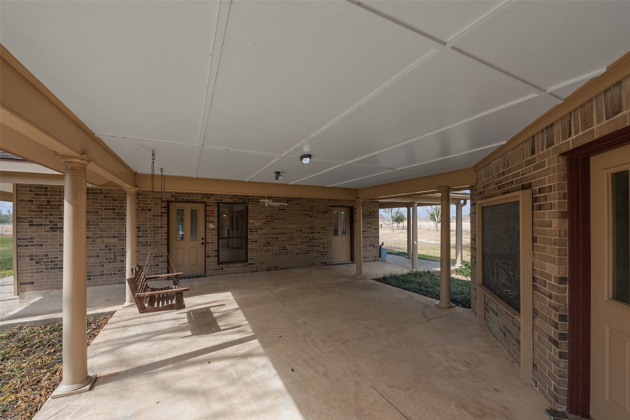 9811 Miner Road Highlands, TX 77562 - Photo 4 of 50 Backpatio