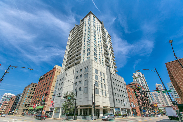 330 West Grand Avenue, Unit 1302 Chicago, IL 60654 - Photo 1 of 23