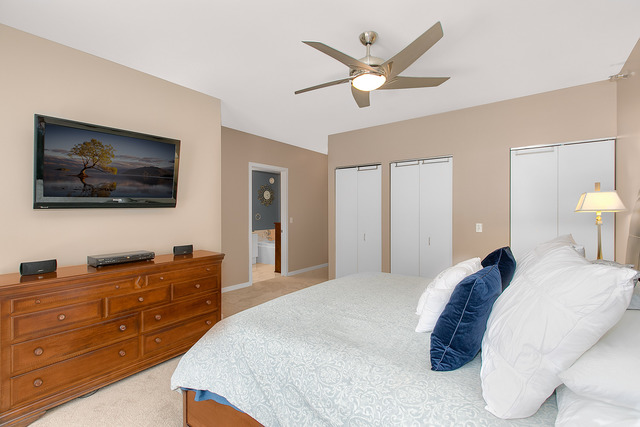 330 West Grand Avenue, Unit 1302 Chicago, IL 60654 - Photo 17 of 23