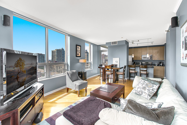 330 West Grand Avenue, Unit 1302 Chicago, IL 60654 - Photo 2 of 23