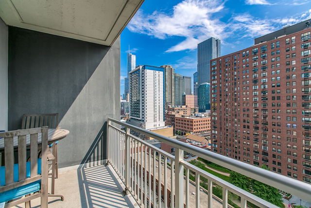 330 West Grand Avenue, Unit 1302 Chicago, IL 60654 - Photo 22 of 23