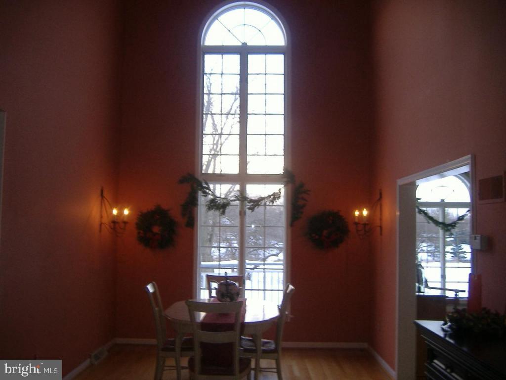 518 Wheatfield Drive Lititz, PA 17543 - Photo 8 of 12 Gallery Image 8