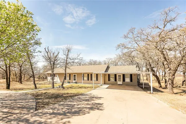 $299,000 | 151 Country Club Drive, Nocona, TX 76255