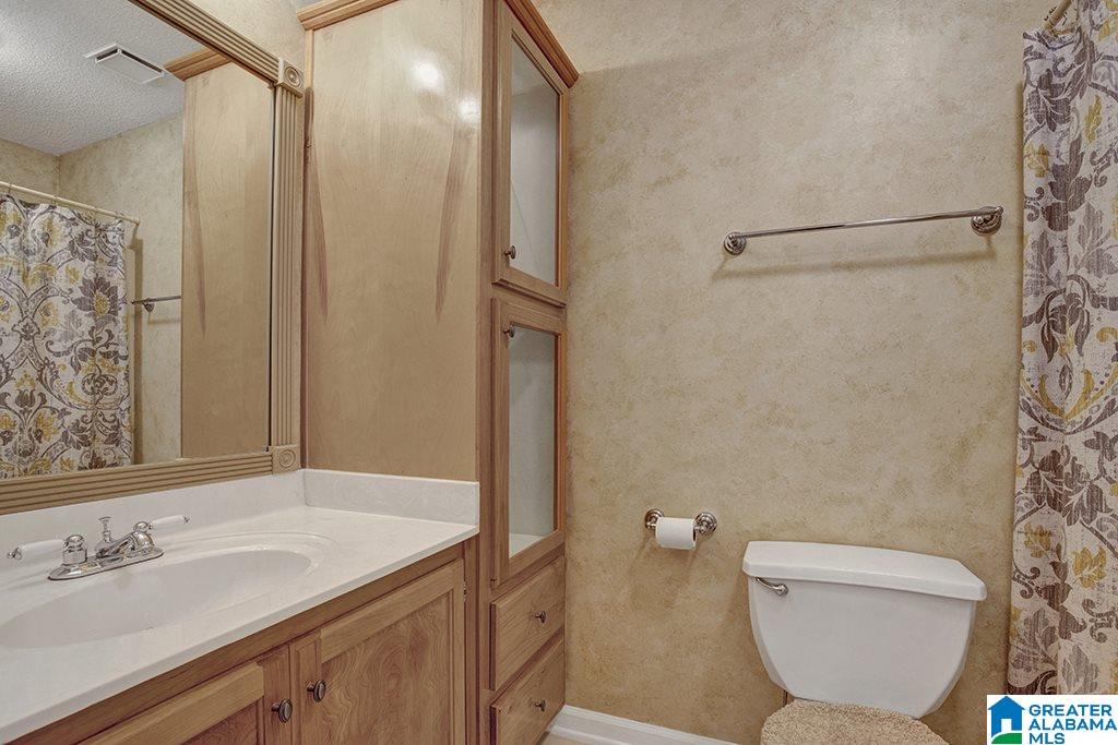 137 King James Court Alabaster, AL 35007 - Photo 18 of 21