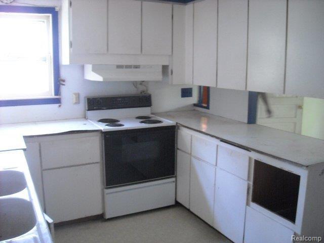 9295 Evergreen Road Brighton, MI 48116 - Photo 9 of 17 DSCN2764