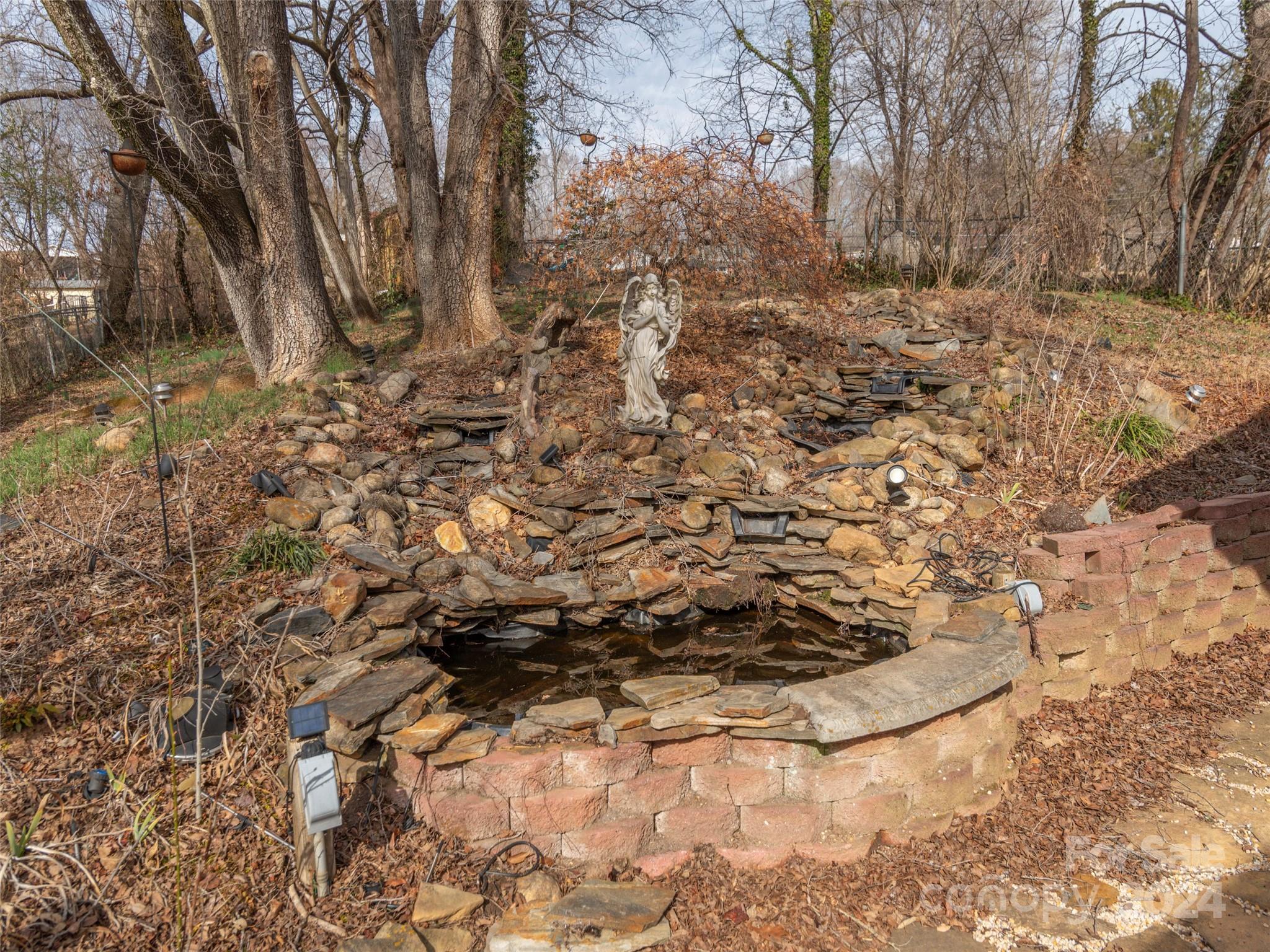 40 Wagon Road Asheville, NC 28805 - Photo 23 of 29 a view of a yard