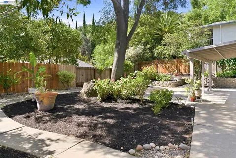 $988,000 | 935 Granite Court, Martinez, CA 94553
