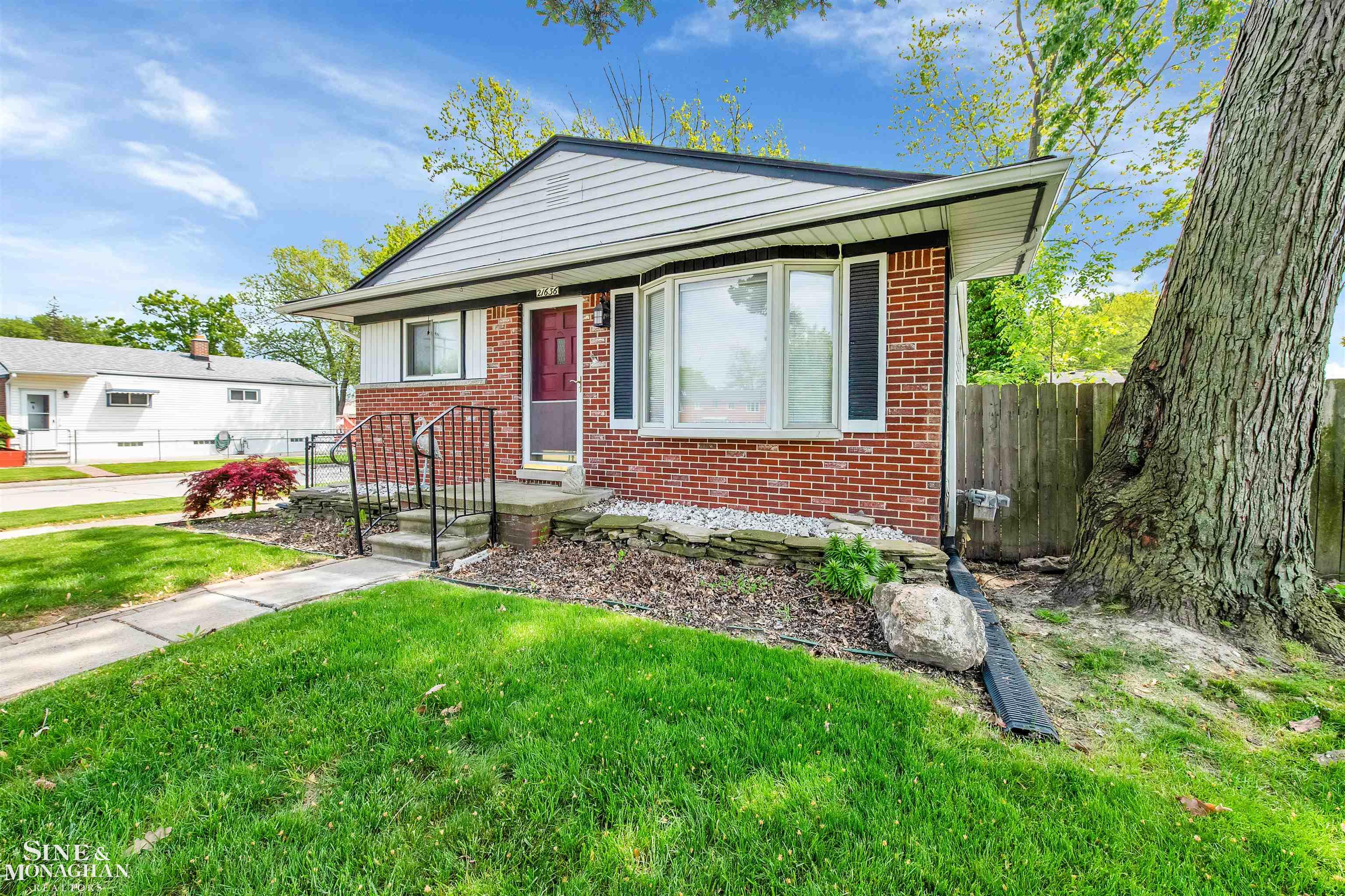 21636 Martin Road St. Clair Shores, MI 48081 - Photo 26 of 27