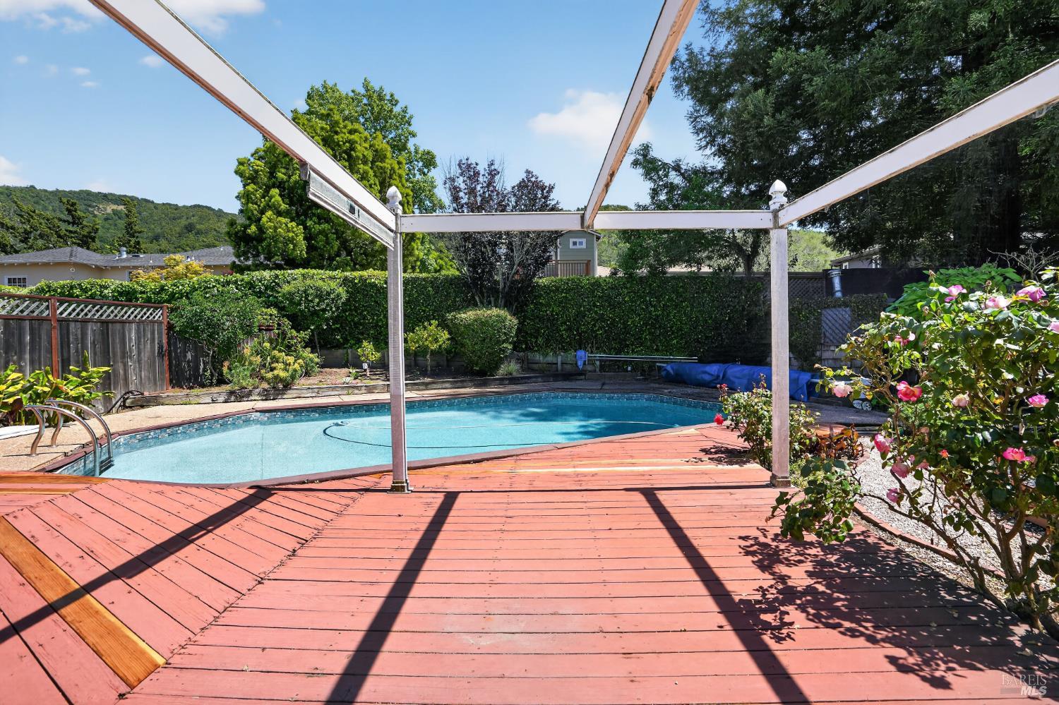 124 North San Pedro Road San Rafael, CA 94903 - Photo 13 of 21